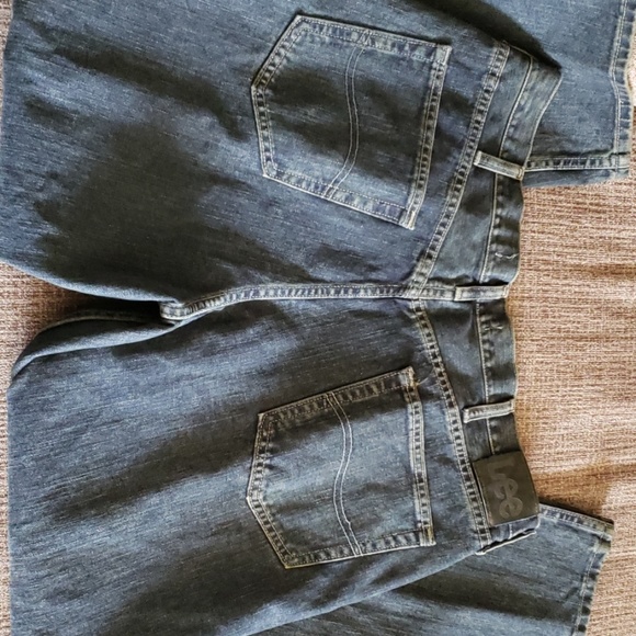 Lee Jeans - Picture 2 of 4